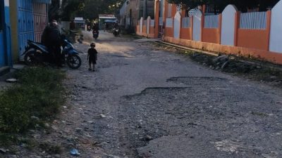 Akses TPU Rusak Parah, Warga Taccorong Ancam Tutup Jalan Hingga Ada Perbaikan