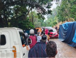 Macet Total di Wilayah Pembangunan Kopdes Desa Sangkala, Warga Keluhkan Material Bangunan di Pinggir Jalan
